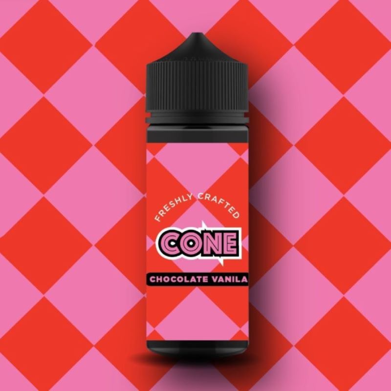 Blackout Cone - Chocolate Vanilla SnV 24/120mlΗ γκοφρέτα είναι το αδιαμφισβήτητο αστέρι αυτού του υγρού. Η τραγανή, χρυσαφένια και ελαφρώς γλυκιά γεύση του φέρνει μια διάσταση υφής και νοστιμιάς. Κάθε εισπνοή σας μεταφέρει σε ένα παραδοσιακό ζαχαροπλαστείο όπου η φρεσκοψημένη γκοφρέτα είναι το επίκεντρο της προσοχής. Το πλούσιο και κρεμώδες παγωτό σοκολάτας και βανίλιας είναι ο τέλειος σύντροφος της γκοφρέτας. Το έντονο άρωμα της σοκολάτας, σε συνδυασμό με τη βελούδινη γλύκα της βανίλιας, σε τυλίγει σε μια γκουρμέ απολαυση. Νιώθεις σαν να απολαμβάνεις ένα λαχταριστό παγωτό με κλασικές γεύσεις, που λιώνουν απαλά στο στόμα.